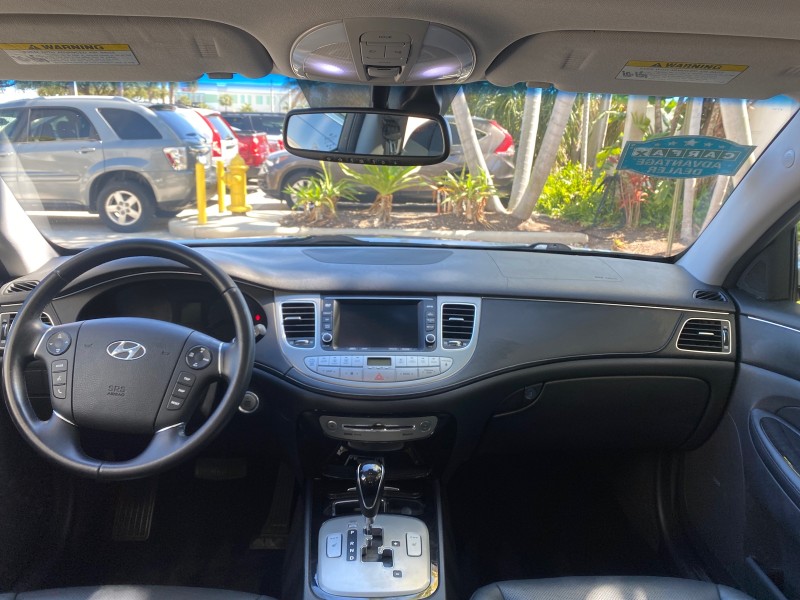 2012 Hyundai Genesis 3.8L SUNROOF PREM PKG in , 