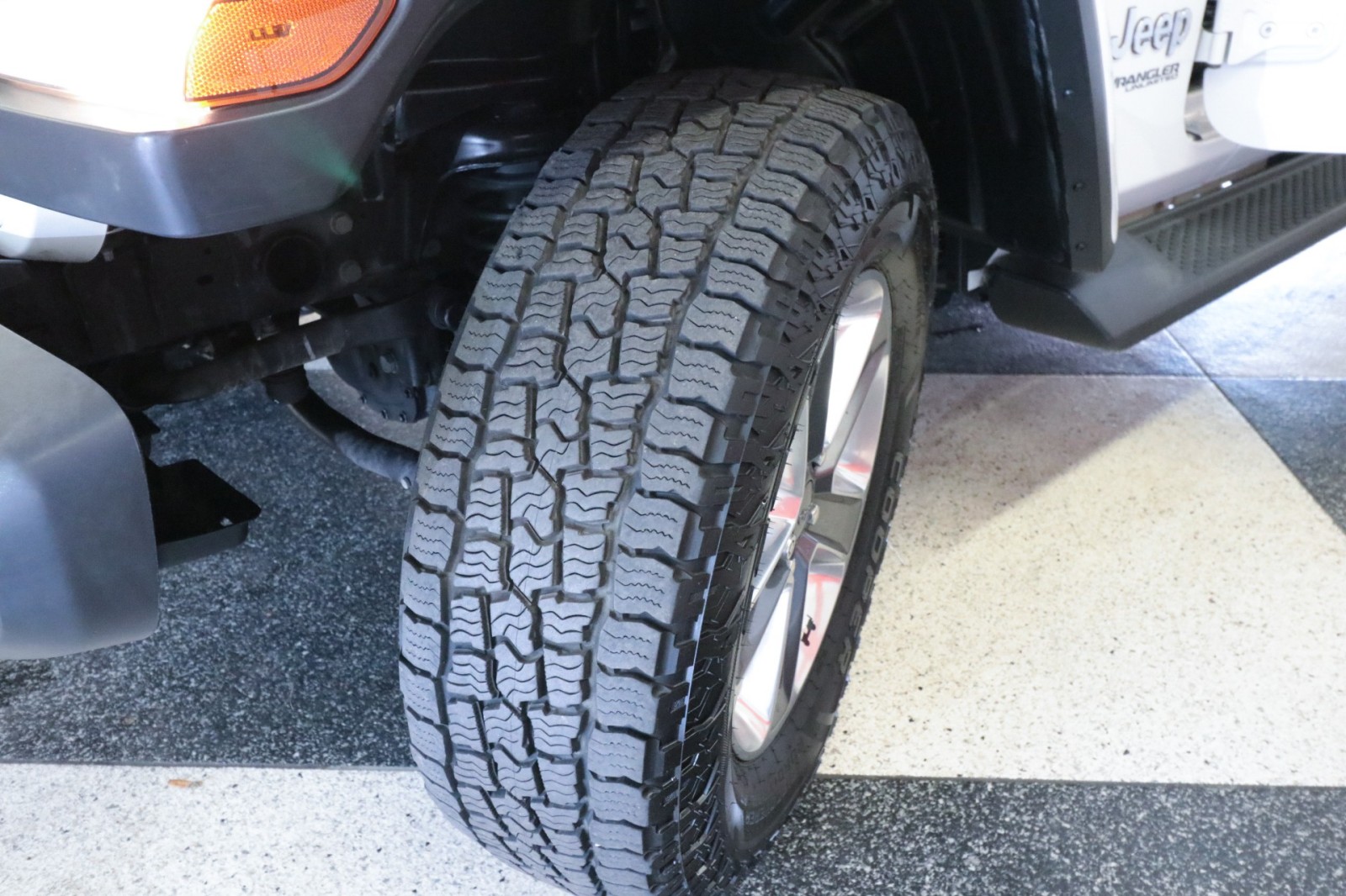 Used Car 2020 Jeep Wrangler Unlimited  Sahara For Sale Under $25,000 In Austin, Texas