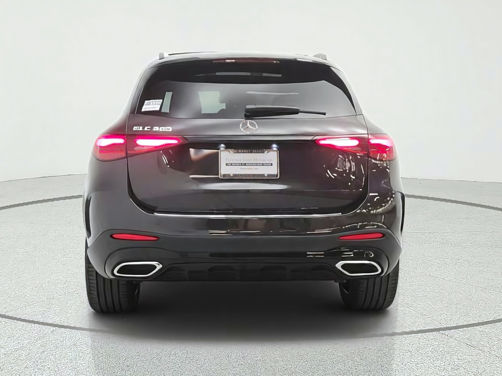 New 2027 Graphite Grey Metallic Mercedes-Benz GLC 300 SUV image 6
