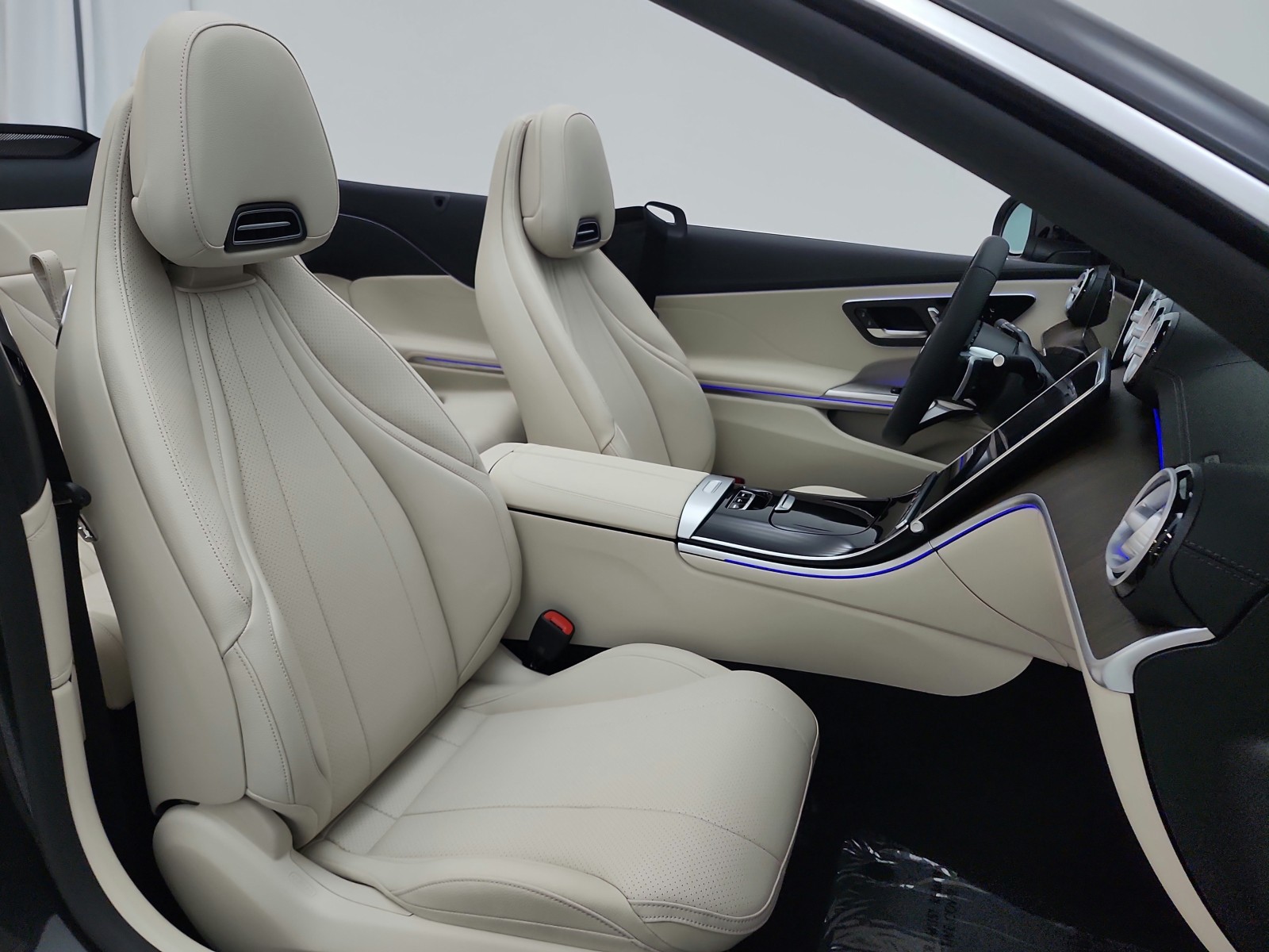 New 2026 Graphite Grey Metallic Mercedes-Benz CLE 300 image 15