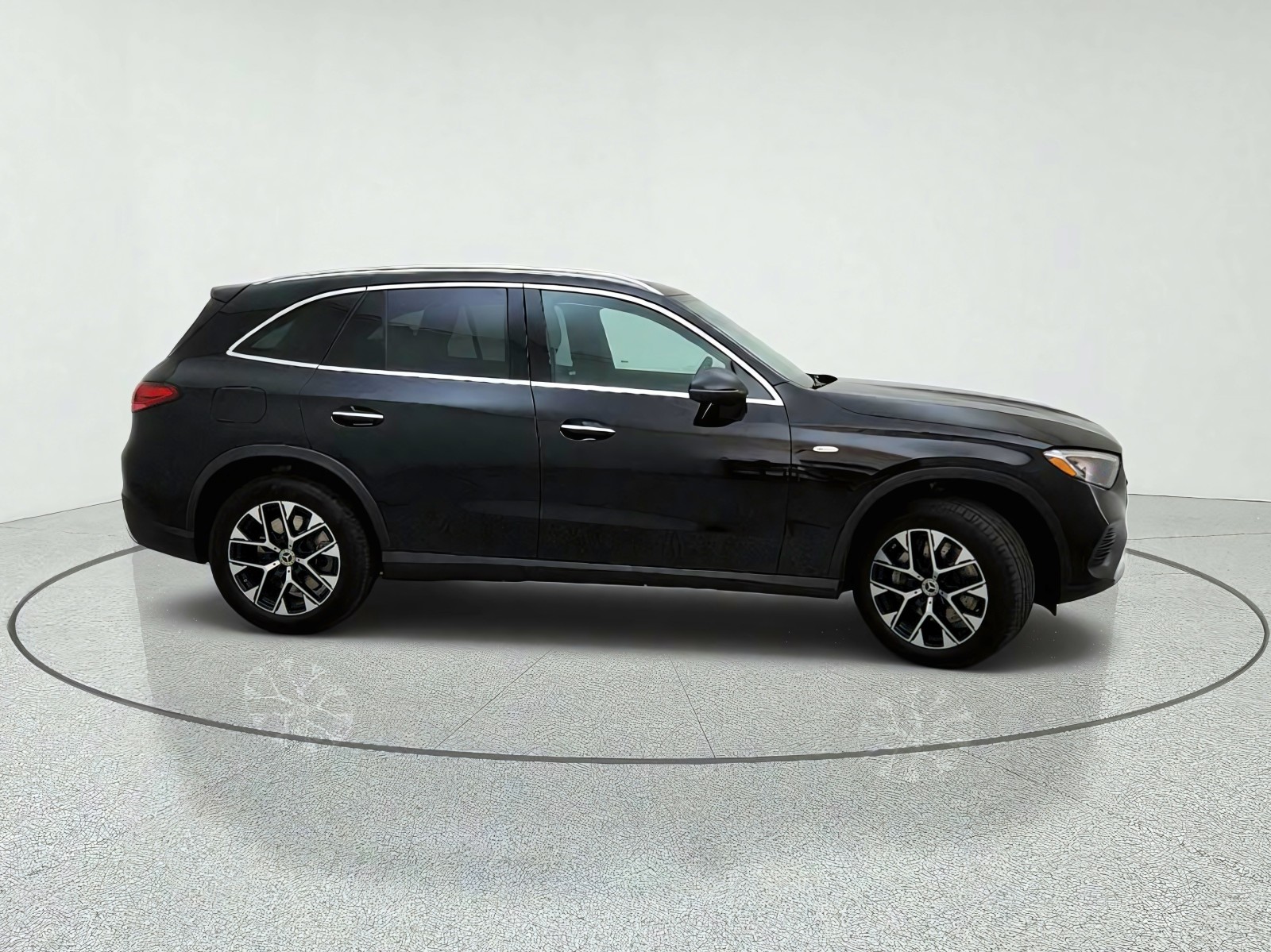 Certified Used 2025 Black Mercedes-Benz GLC 350e image 6