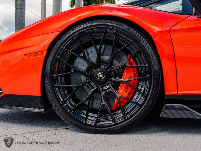 Lamborghini Aventador