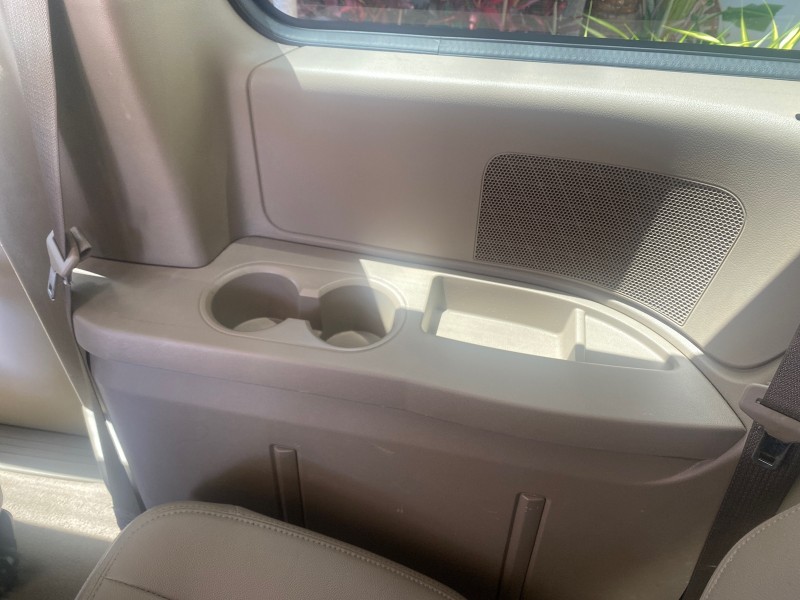 2012 Chrysler Town & Country 1 OWNER LOW MILES 58.411 in , 