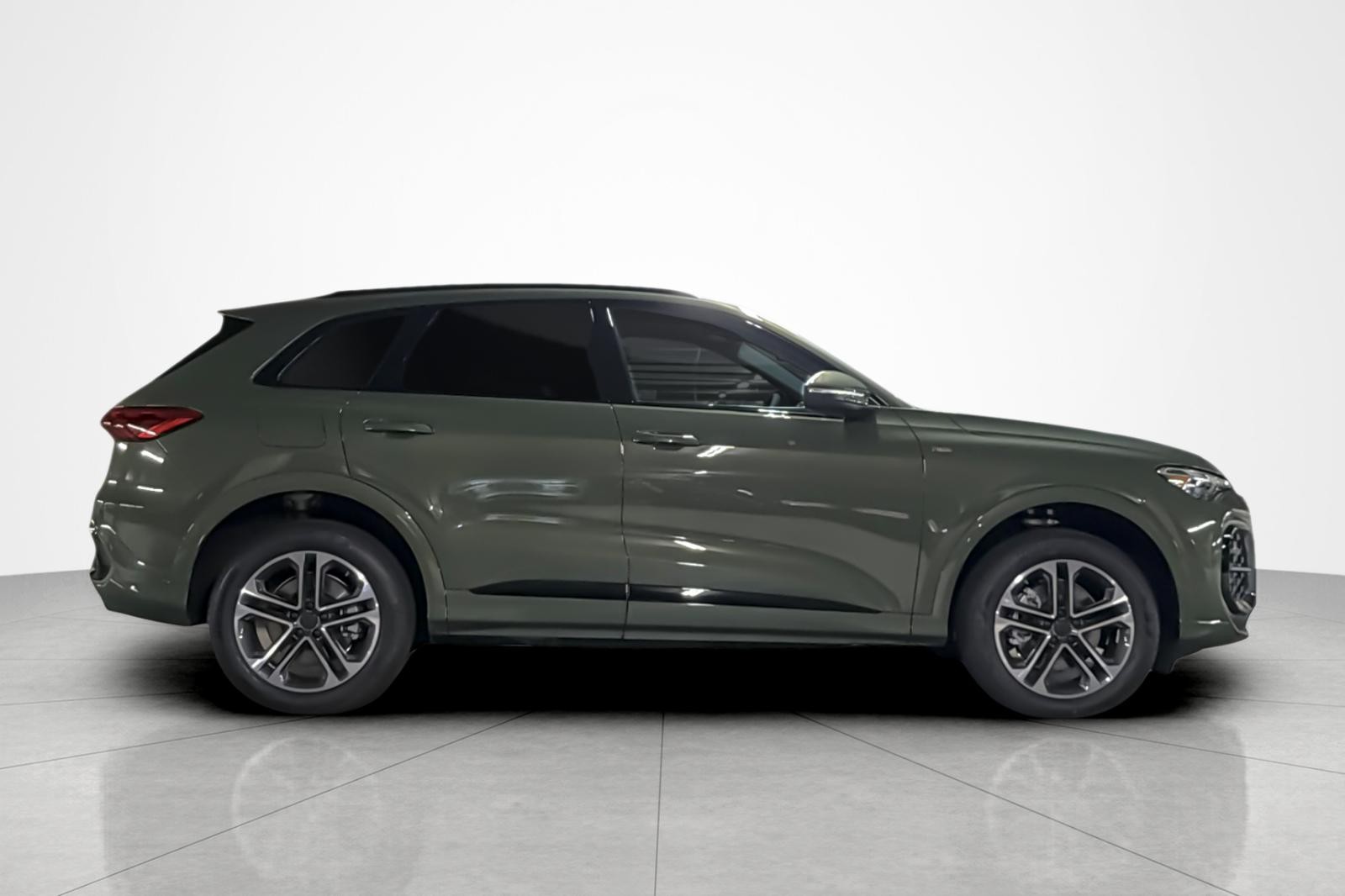 New 2026 District Green Metallic Audi Premium 2.0 TFSI quattro image 7