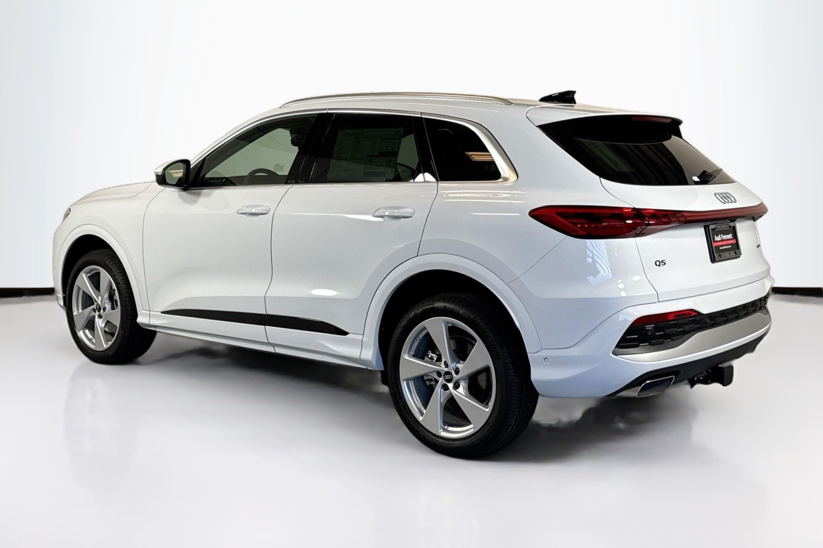 New 2025 Glacier White Metallic Audi Premium Plus 2.0 TFSI quattro image 7