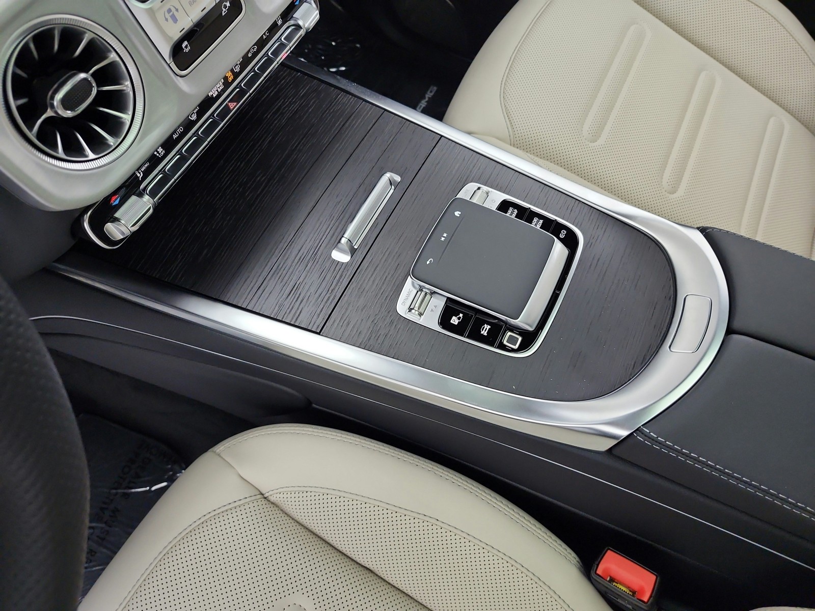 New 2027 POLAR WHITE Mercedes-Benz G 580e SUV image 9