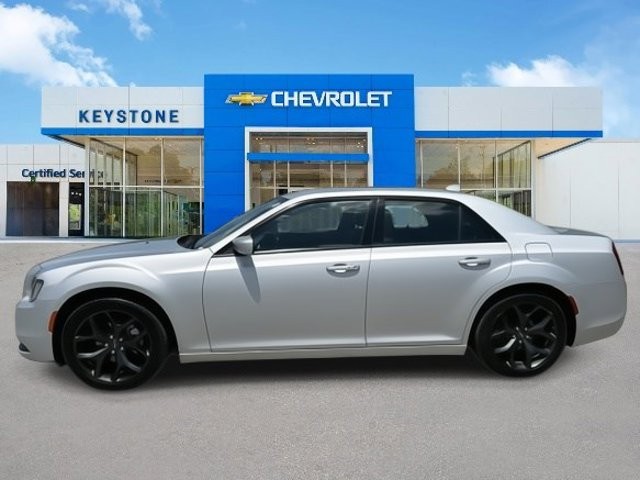 2021 Chrysler 300 300S 6