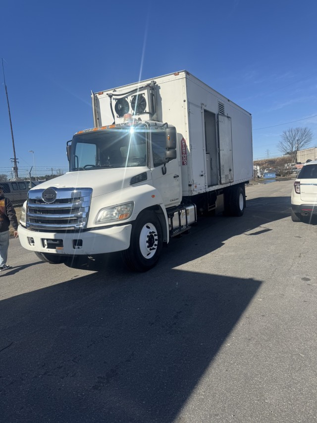 2013  338 18' Shred It  Box Truck in , 