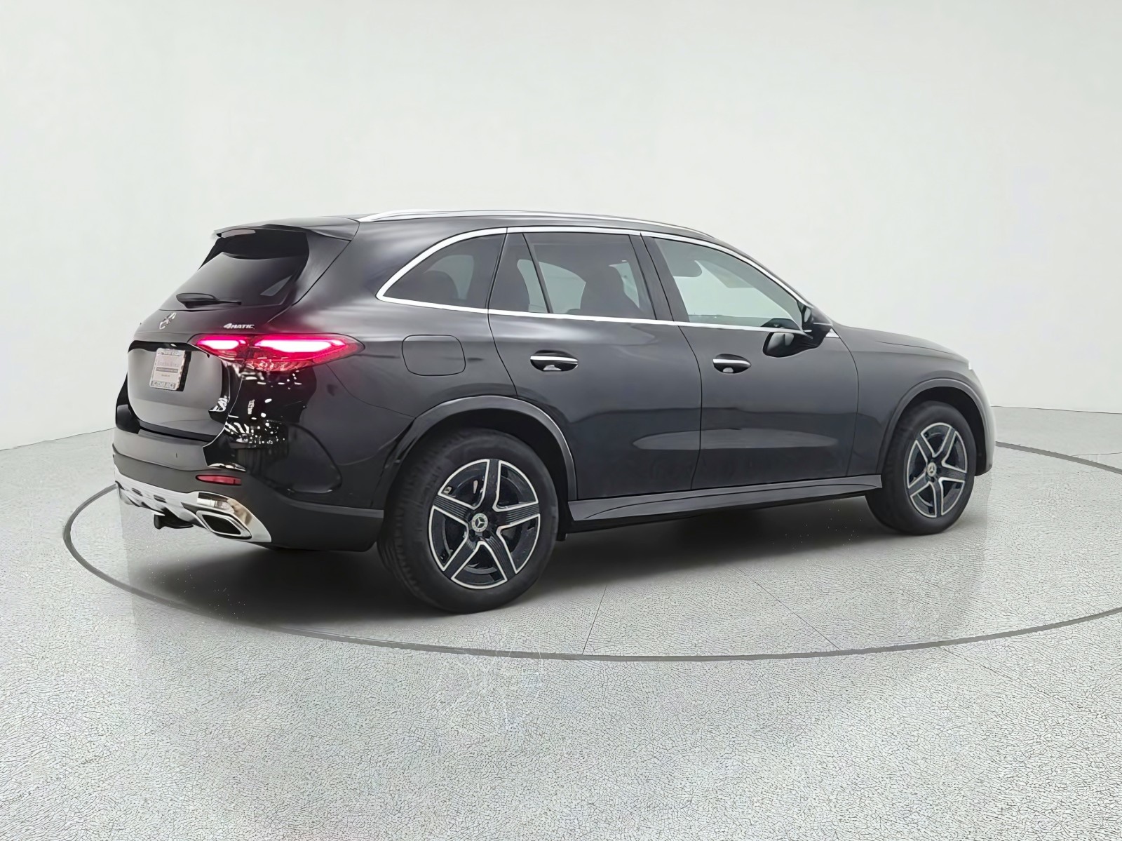 New 2027 Black Mercedes-Benz GLC 350e 4MATIC® SUV image 5