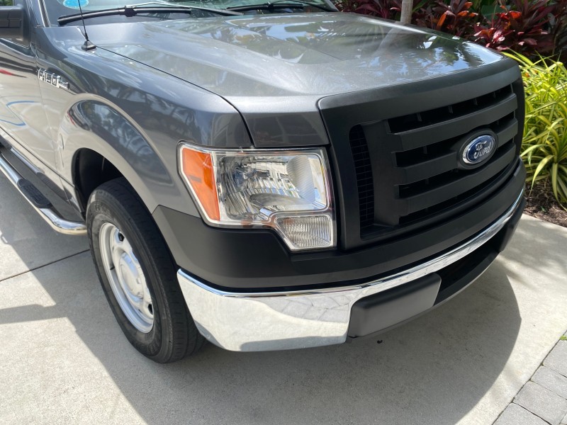 2010 Ford F-150 4 DR CREW XL LOW MILES 34,625 in , 
