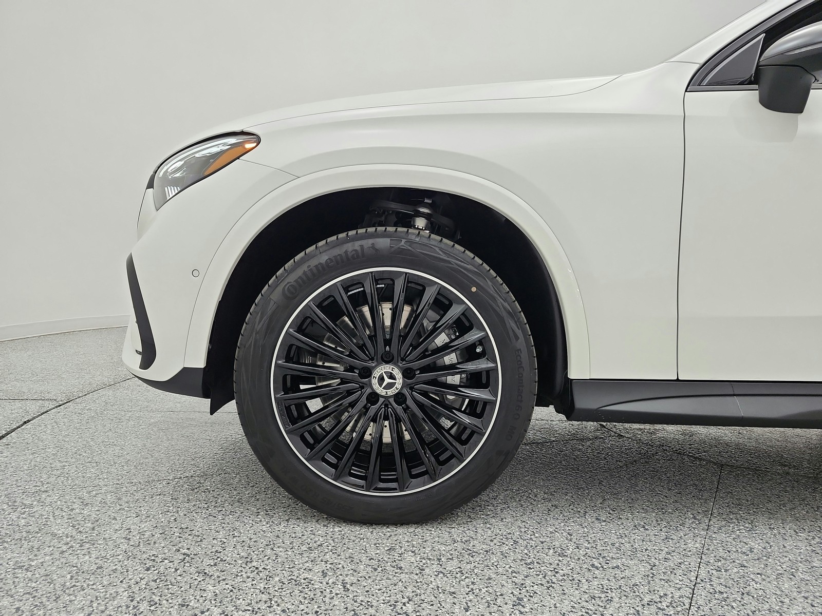 New 2027 Polar White Mercedes-Benz GLC 300 4MATIC® Coupe image 13
