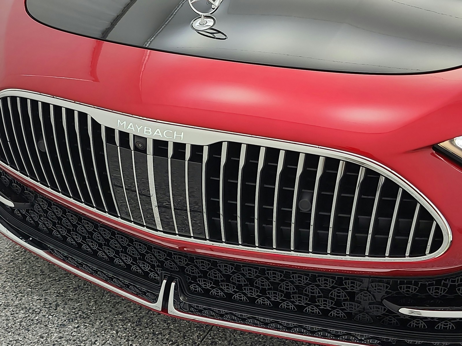 New 2026 MANUFAKTUR Garnet Red Metallic (Red Ambiance) Mercedes-Benz Maybach SL 680 Monogram Series image 14