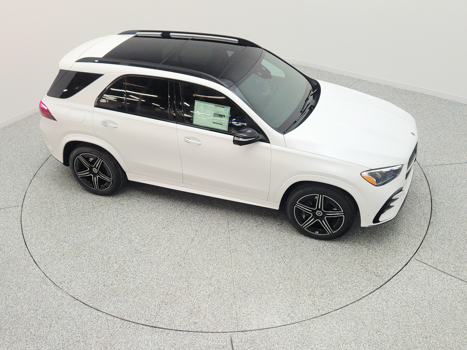 New 2026 MANUFAKTUR Moonlight White magno Mercedes-Benz GLE 450 4MATIC® SUV image 19