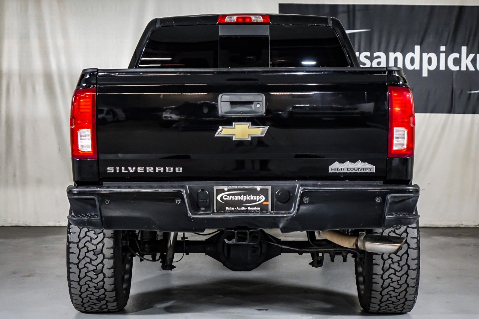 2018 Chevrolet Silverado 1500 High Country 9