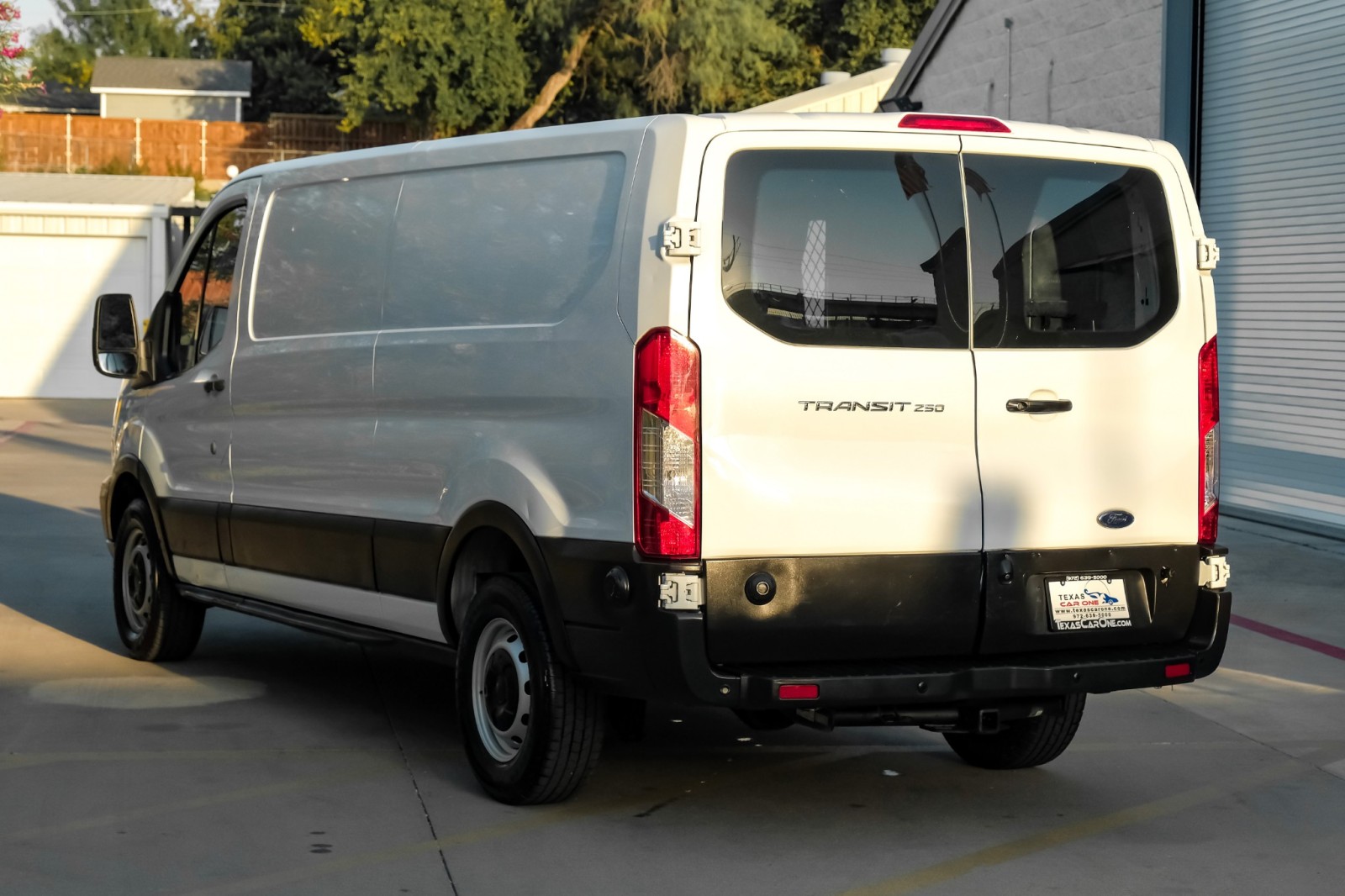 2019 Ford Transit 250 CARGO VAN LOW ROOF VINYL SEATS REAR CAMERA REA 8