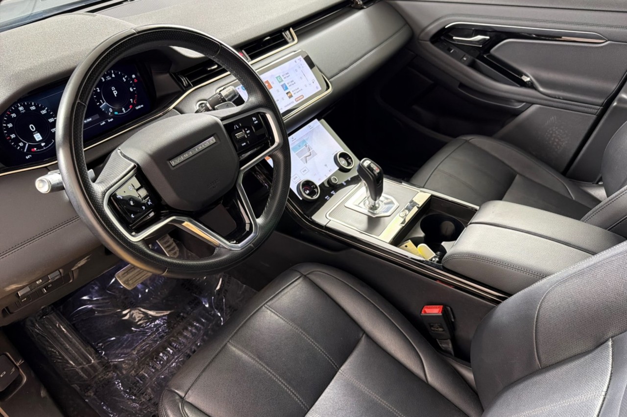 Used 2022 METALLIC GREEN Land Rover R-Dynamic SE image 9