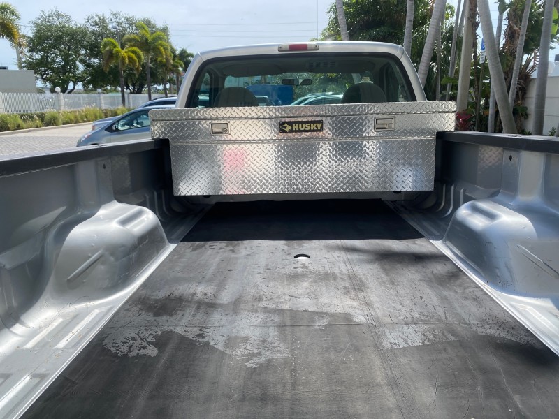 2001 Ford Super Duty F-350 DRW XL 1 OWNER LOW MILES 14,269 in , 