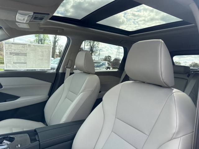 NissanRogue16
