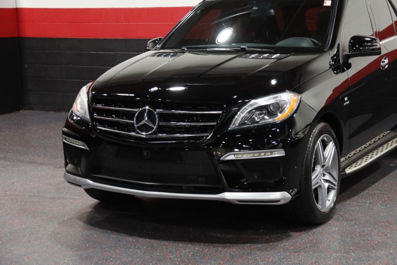 2014 Mercedes-Benz ML63 AMG Designo w/Performance Package 4-Matic 4dr Suv in , 