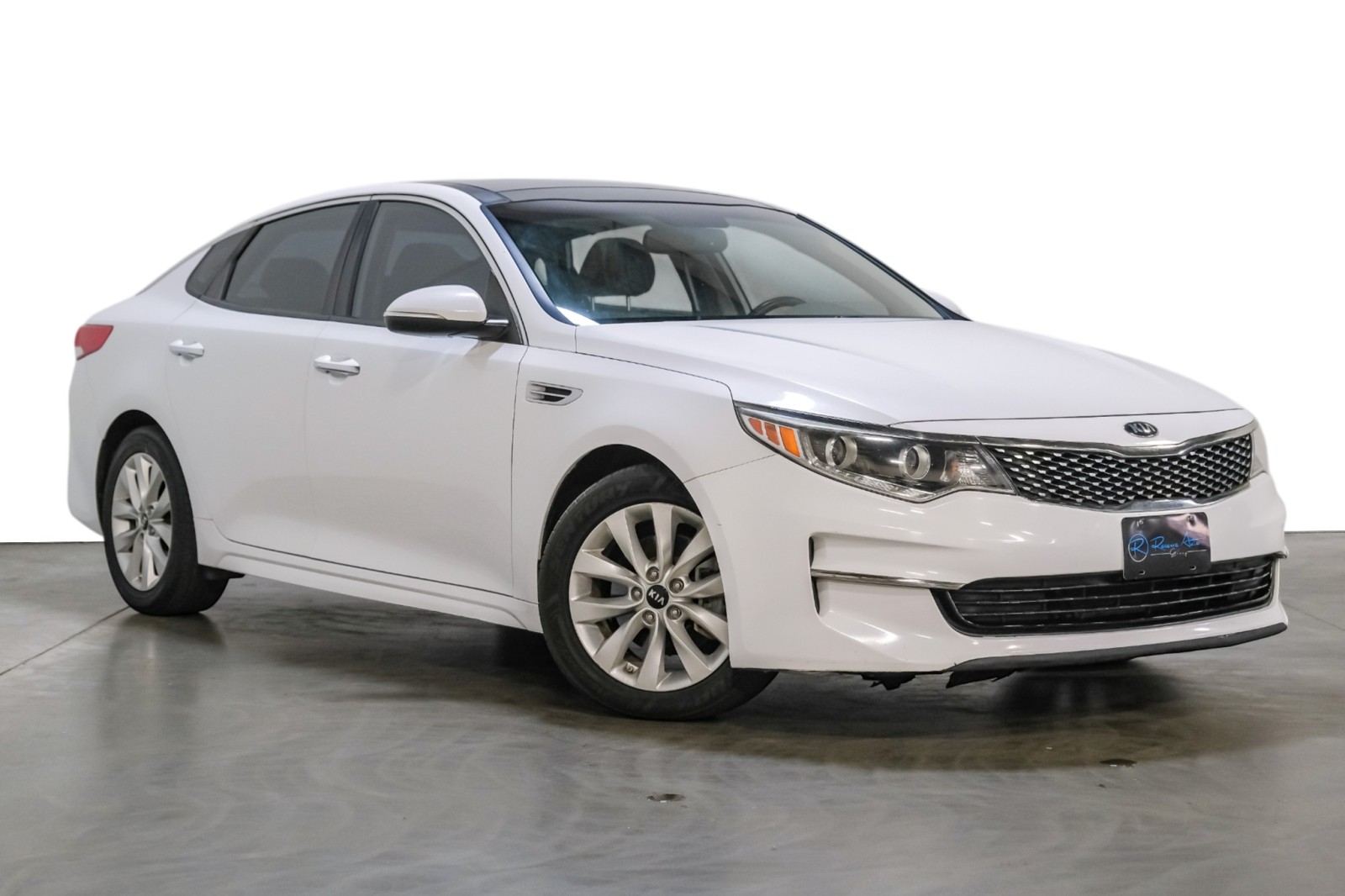 2016 Kia Optima EX 4