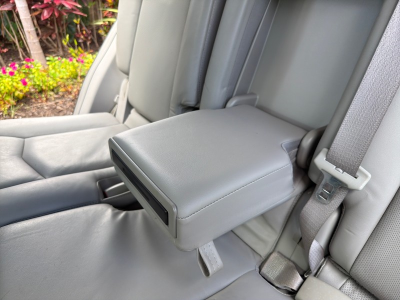 2008 Cadillac SRX SUNROOF LOW MILES 52,938 in , 