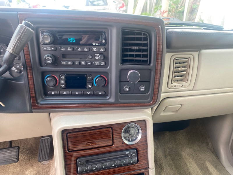 2003 Cadillac Escalade ESV SUV PEARL WHITE 4WD/AWD in , 