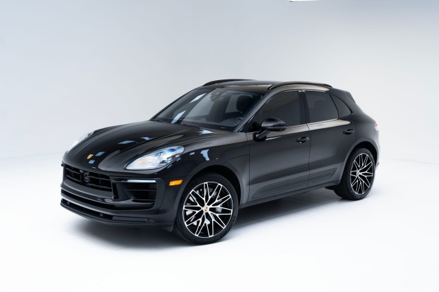 2023  Macan S in , 