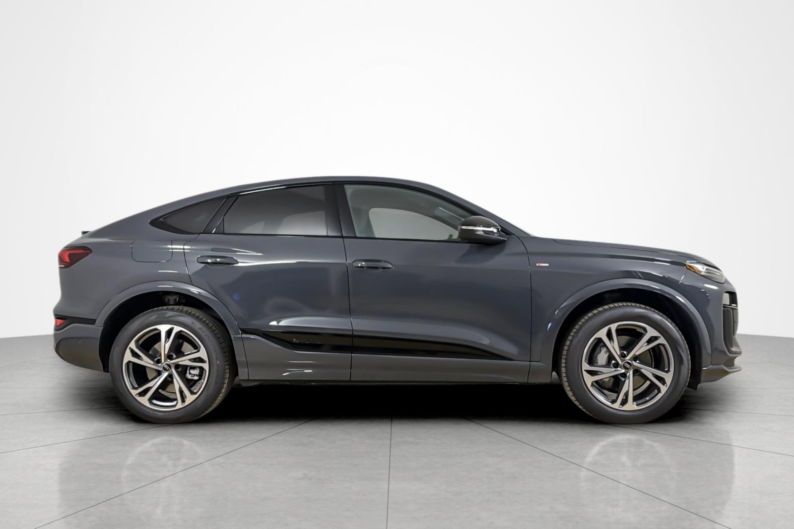 New 2027 Magnet Gray Audi Premium Plus quattro image 7