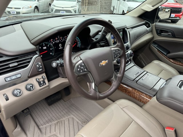 2019 Chevrolet Suburban Premier with Center Row Buckets 36