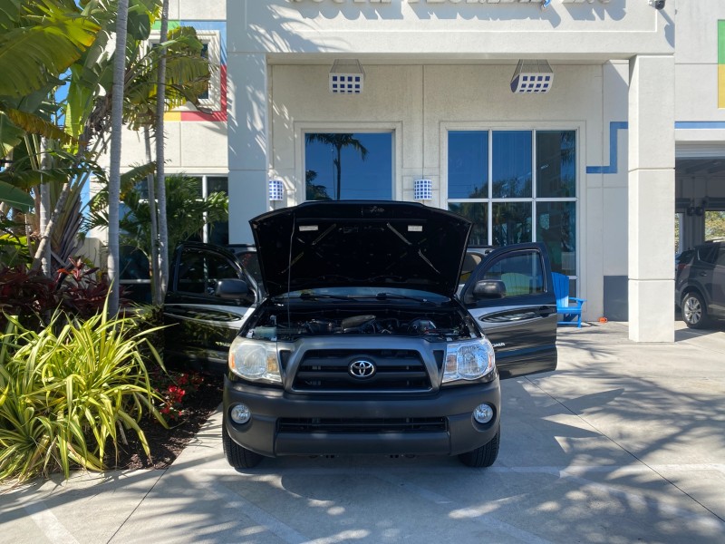 2007 Toyota Tacoma 4 DR CAMPER TOP LOW MILES 52,954 in , 
