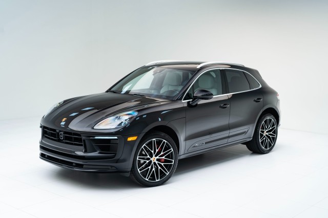 2025  Macan S in , 