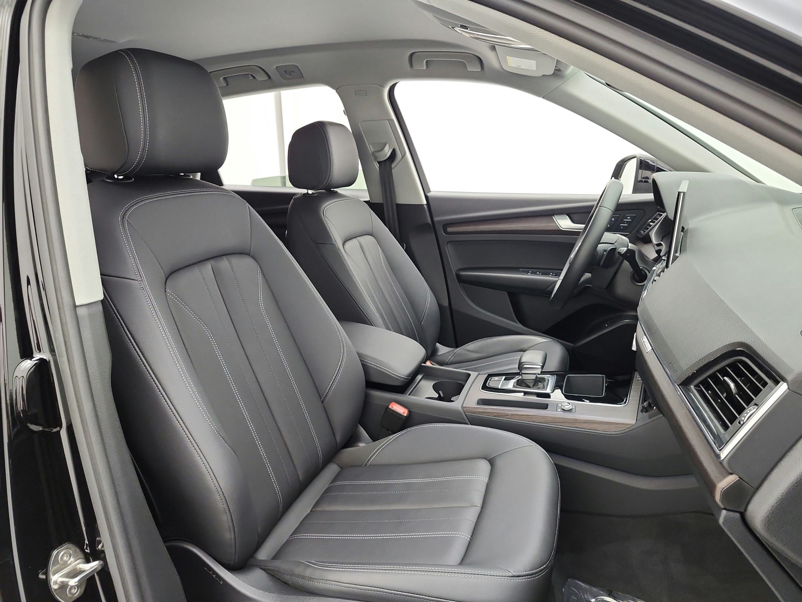 Used 2023 Brilliant Black Audi Premium image 19