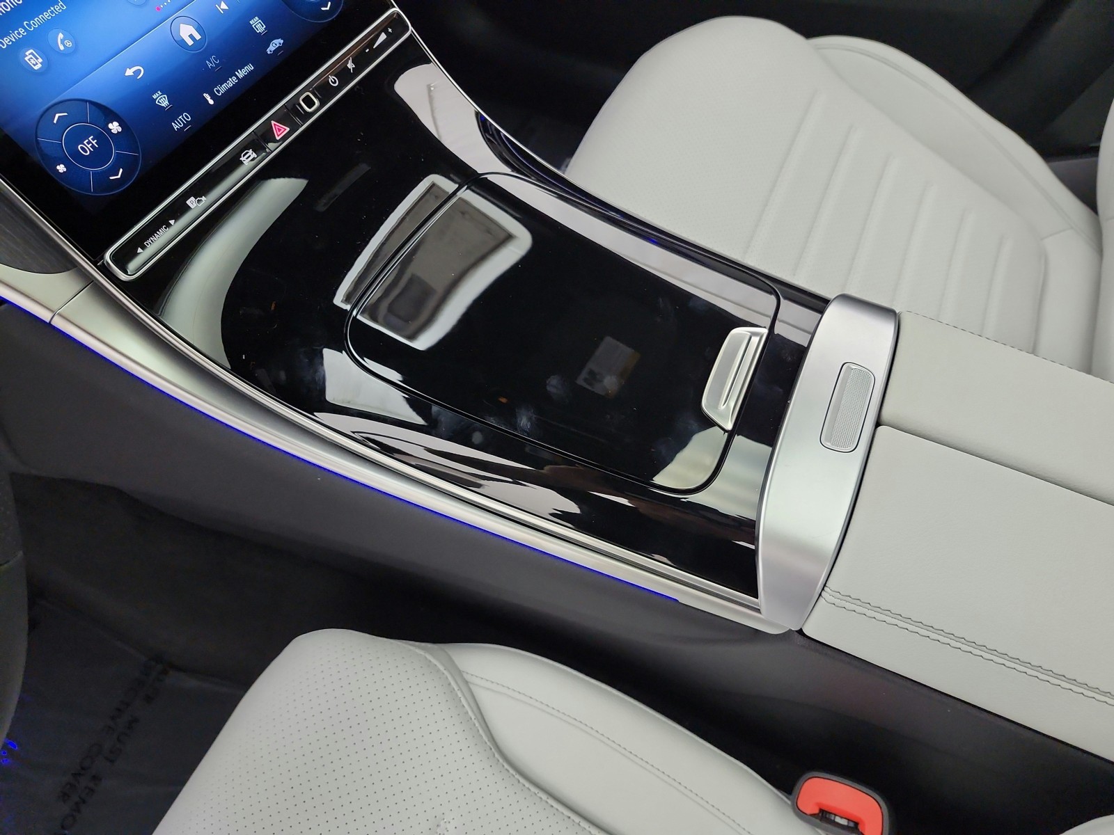 New 2027 Polar White Mercedes-Benz GLC 300 SUV image 9