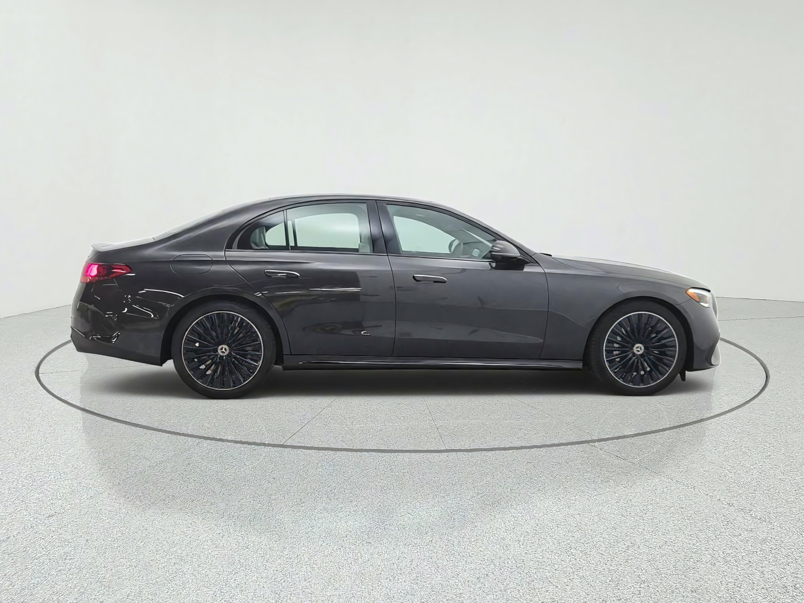 New 2027 Graphite Grey Metallic Mercedes-Benz E 450 4MATIC® Sedan image 4