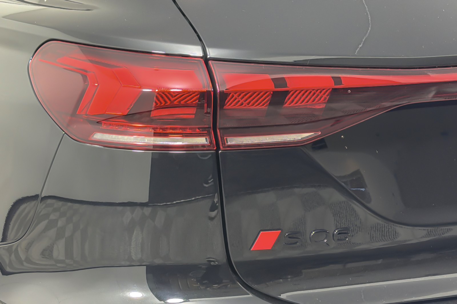 Certified Used 2025 Mythos Black Metallic Audi Prestige quattro image 27