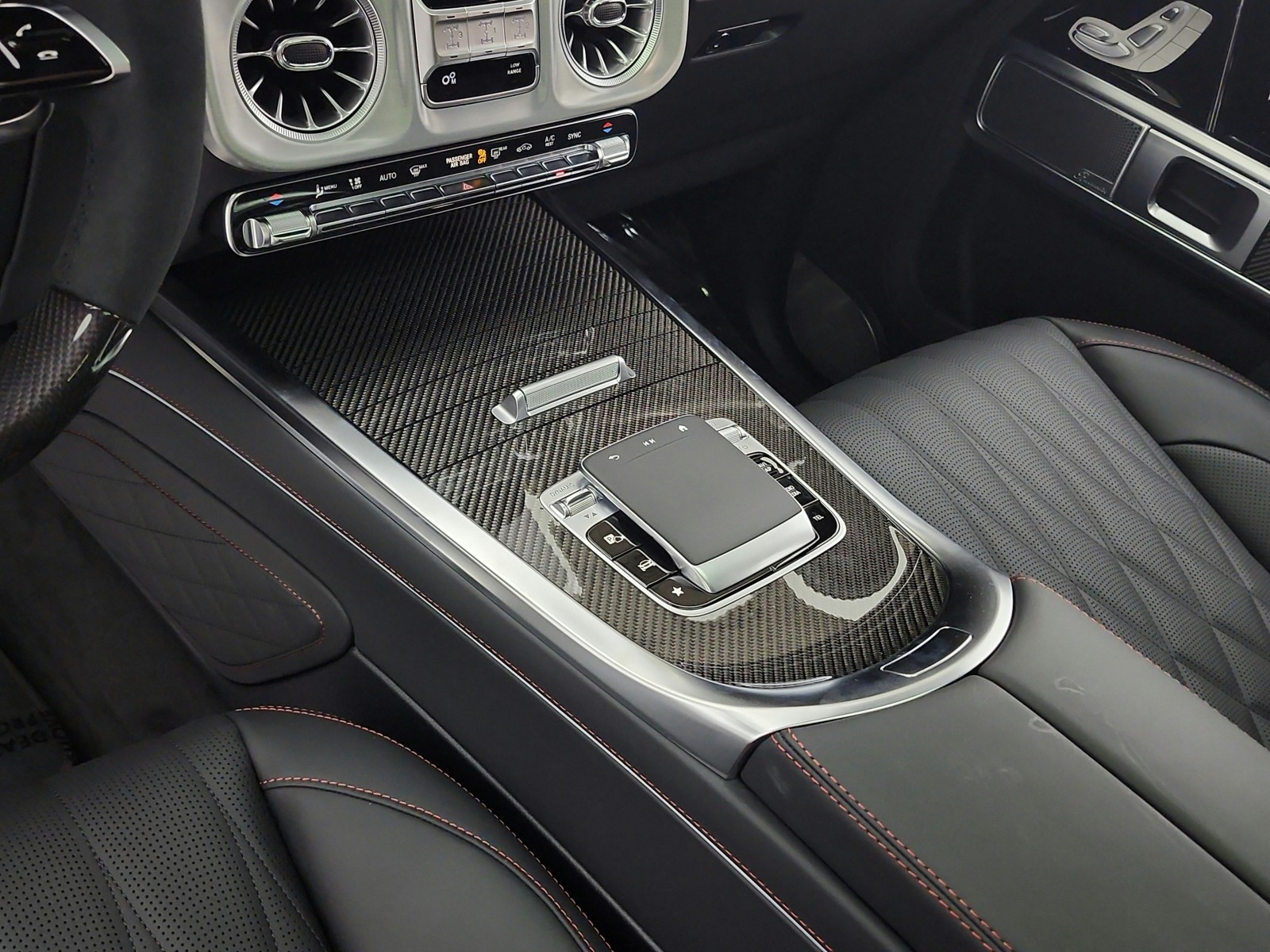 New 2026 MANUFAKTUR Night Black magno Mercedes-Benz AMG® G 63 image 10