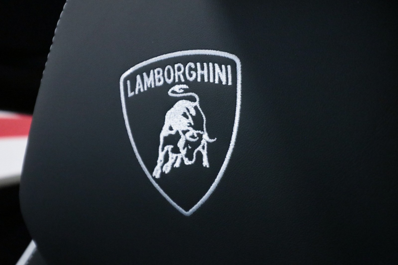 Used Car 2025 Lamborghini Urus  Se For Sale Under $360,000 In Austin, Texas