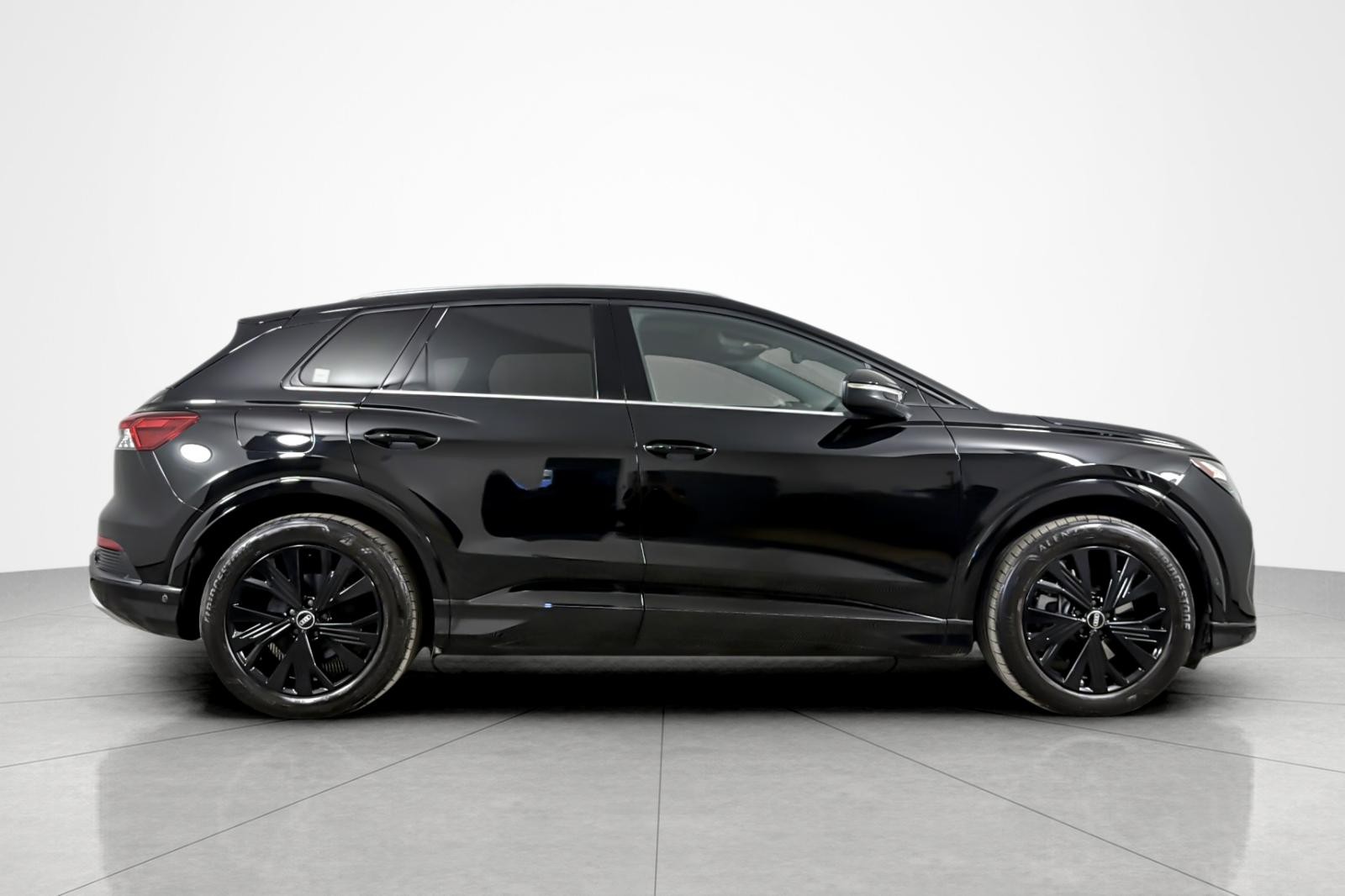 Certified Used 2023 Mythos Black Metallic Audi Premium Plus 40 RWD image 6