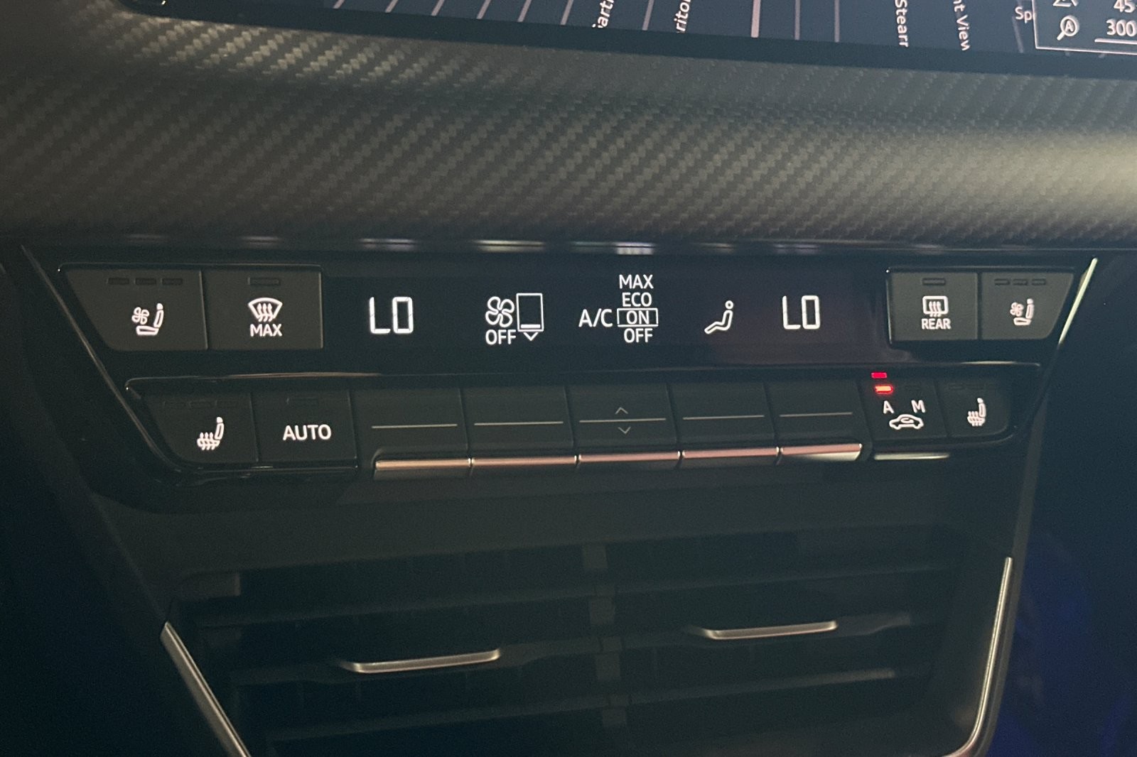 Certified Used 2024 Mythos Black Metallic Audi quattro image 19