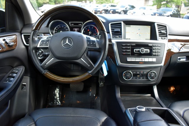 2015 Mercedes-Benz M-Class Navi Premium 1 Pkg. Moonroof Lane Tracking Wood/Le 14