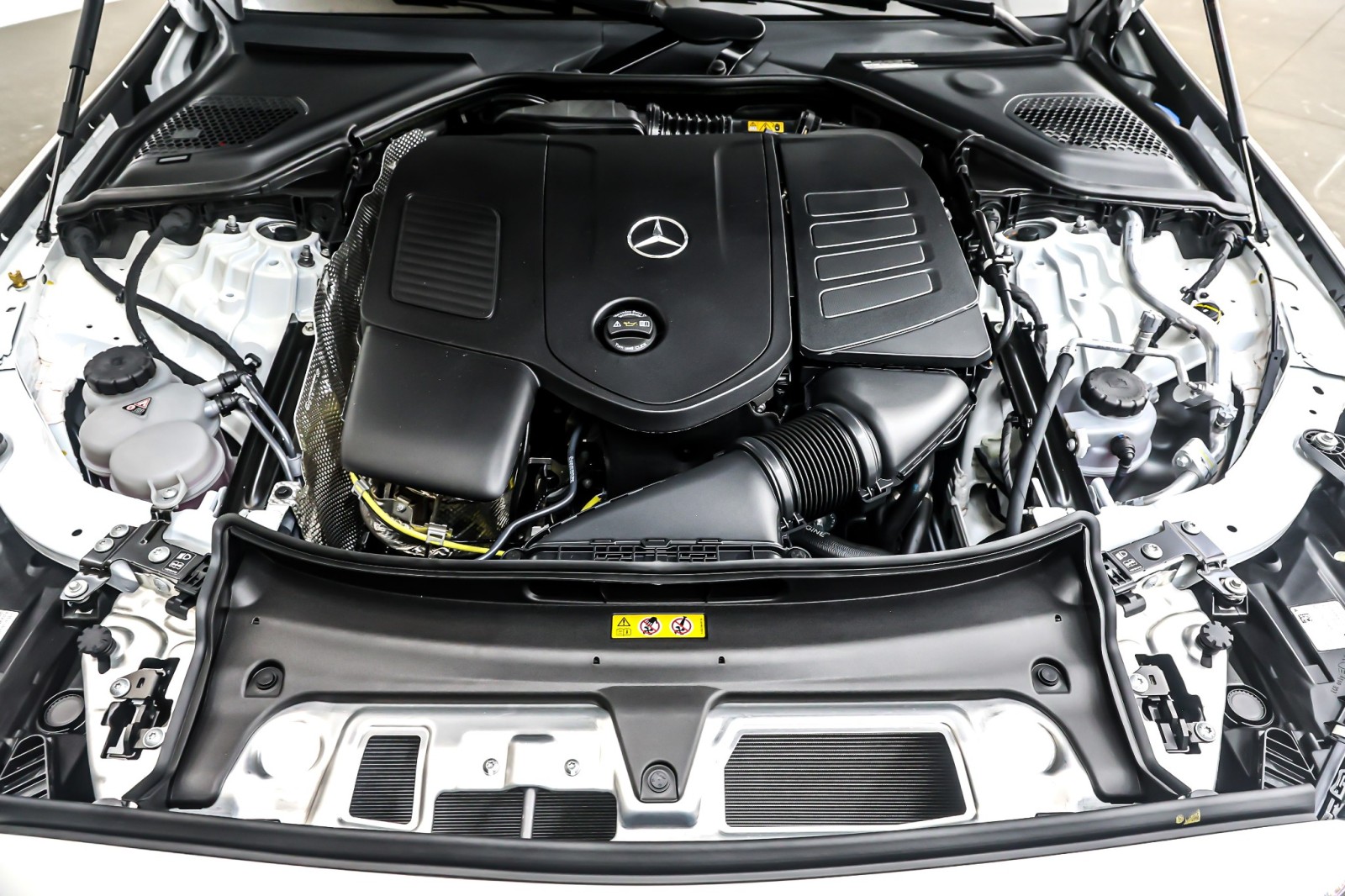 New 2026 Polar White Mercedes-Benz E 350 image 11