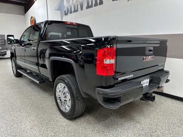 2018 GMC Sierra 2500HD Denali 4WD Duramax in , 