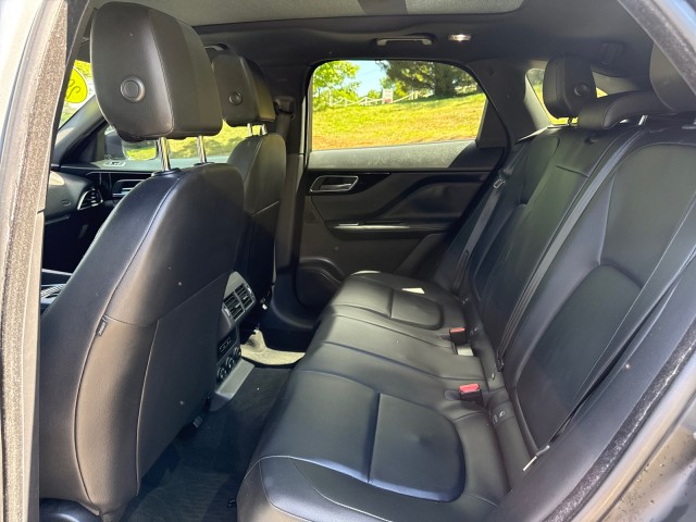 JaguarF-PACE33