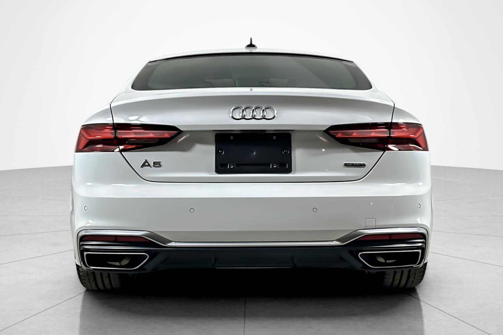 Used 2023 Ibis White Audi S line Premium Plus 45 TFSI quattro image 4