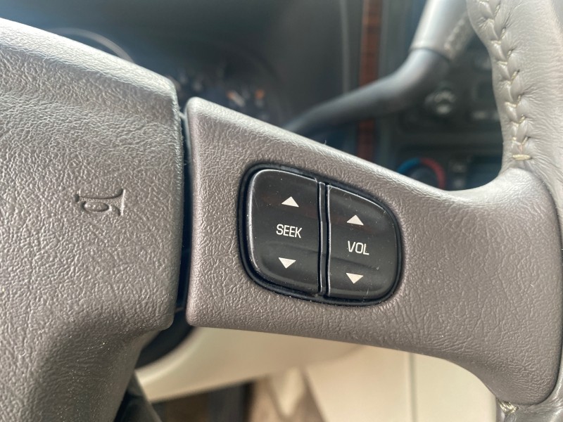 2003 Cadillac Escalade ESV SUV PEARL WHITE 4WD/AWD in , 