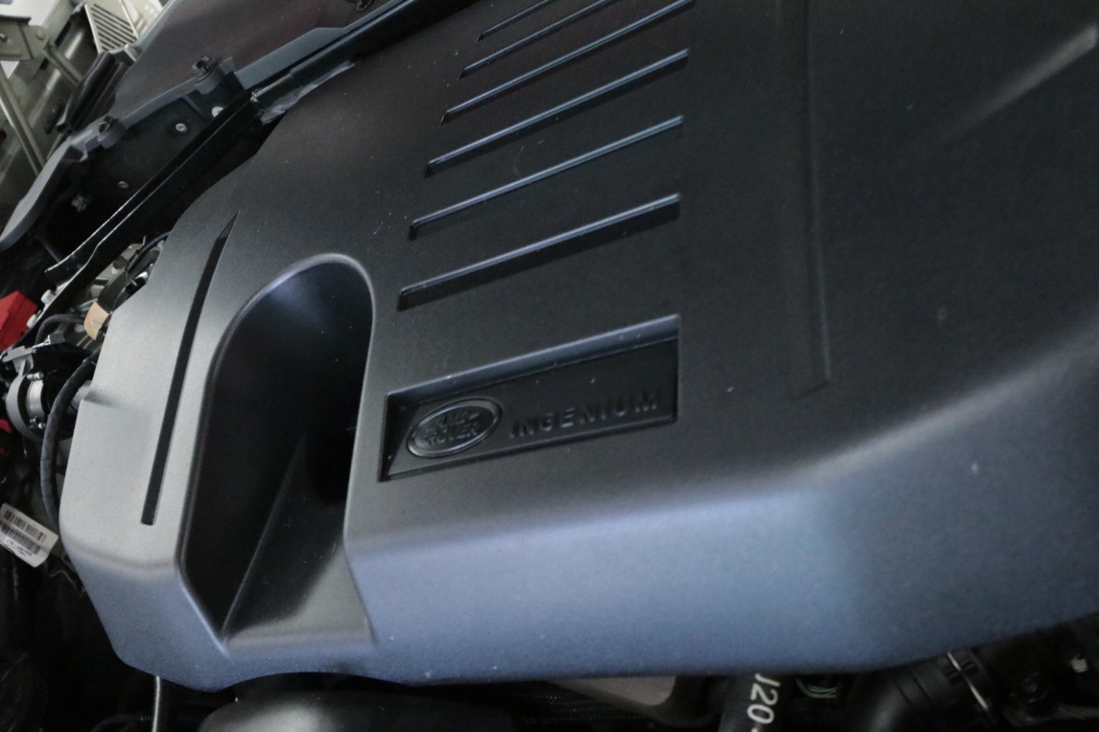 Used Car 2020 Land Rover Defender  Se For Sale Under $40,000 In Austin, Texas