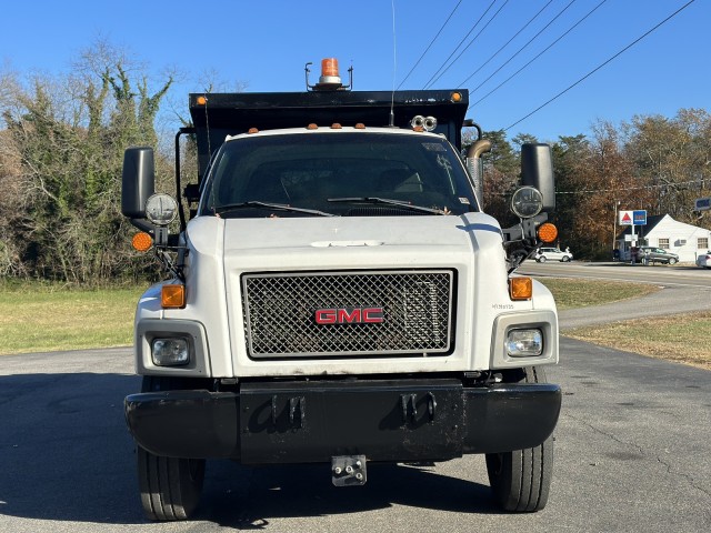 2003 GMC C7500 Dump Truck w Spreader  in , 