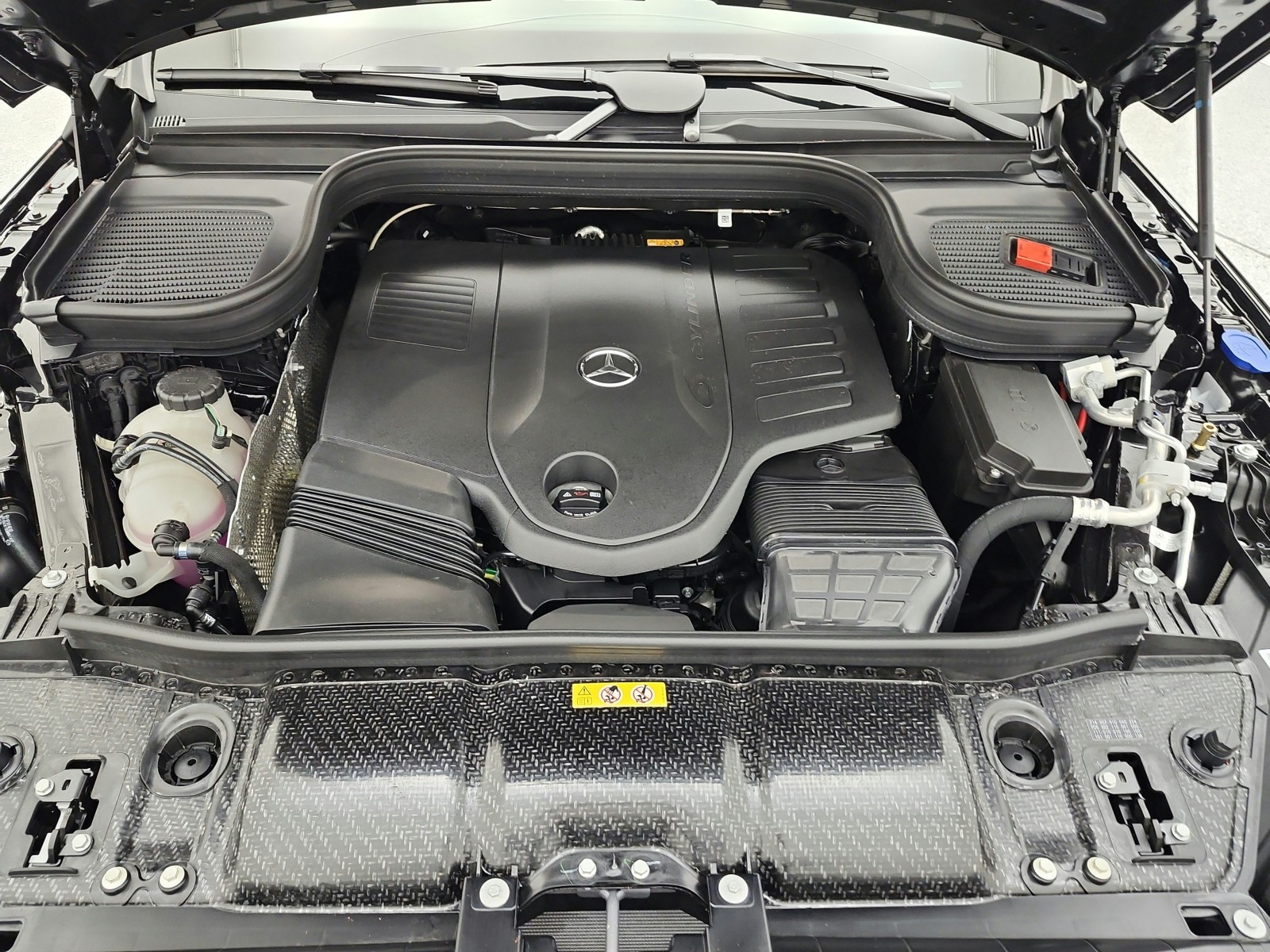 New 2026 Black Mercedes-Benz GLE 450 image 13