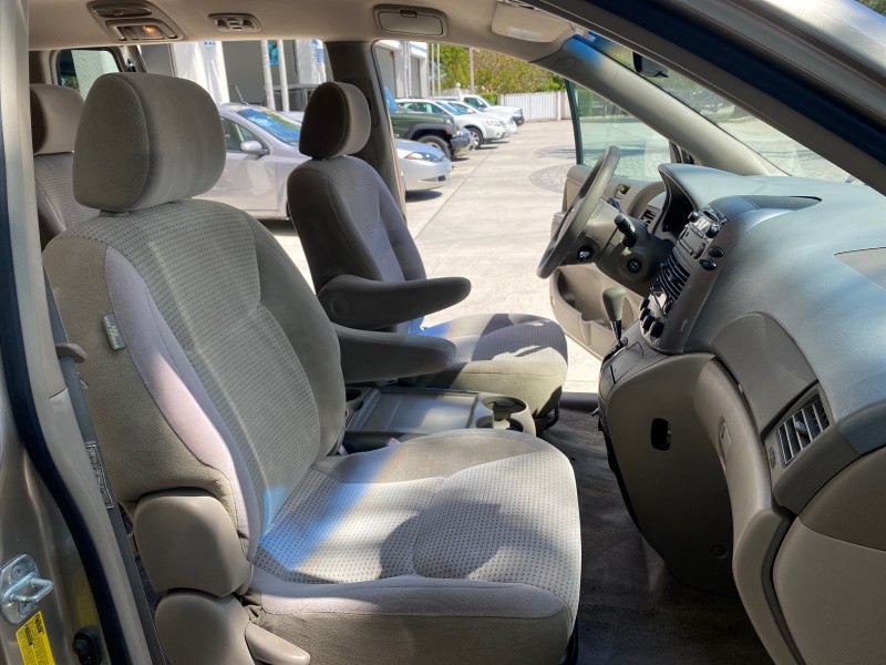 2006 Toyota Sienna VAN LE LOW MILES 78,653 in , 