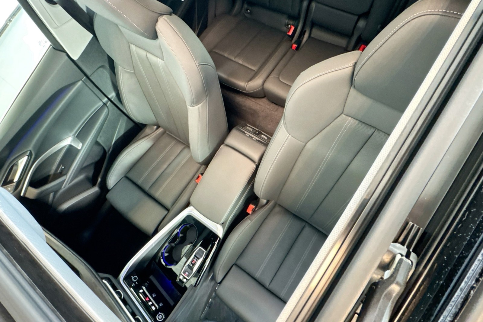 New 2025 Mythos Black Metallic Audi Premium Plus 2.0 TFSI quattro image 18